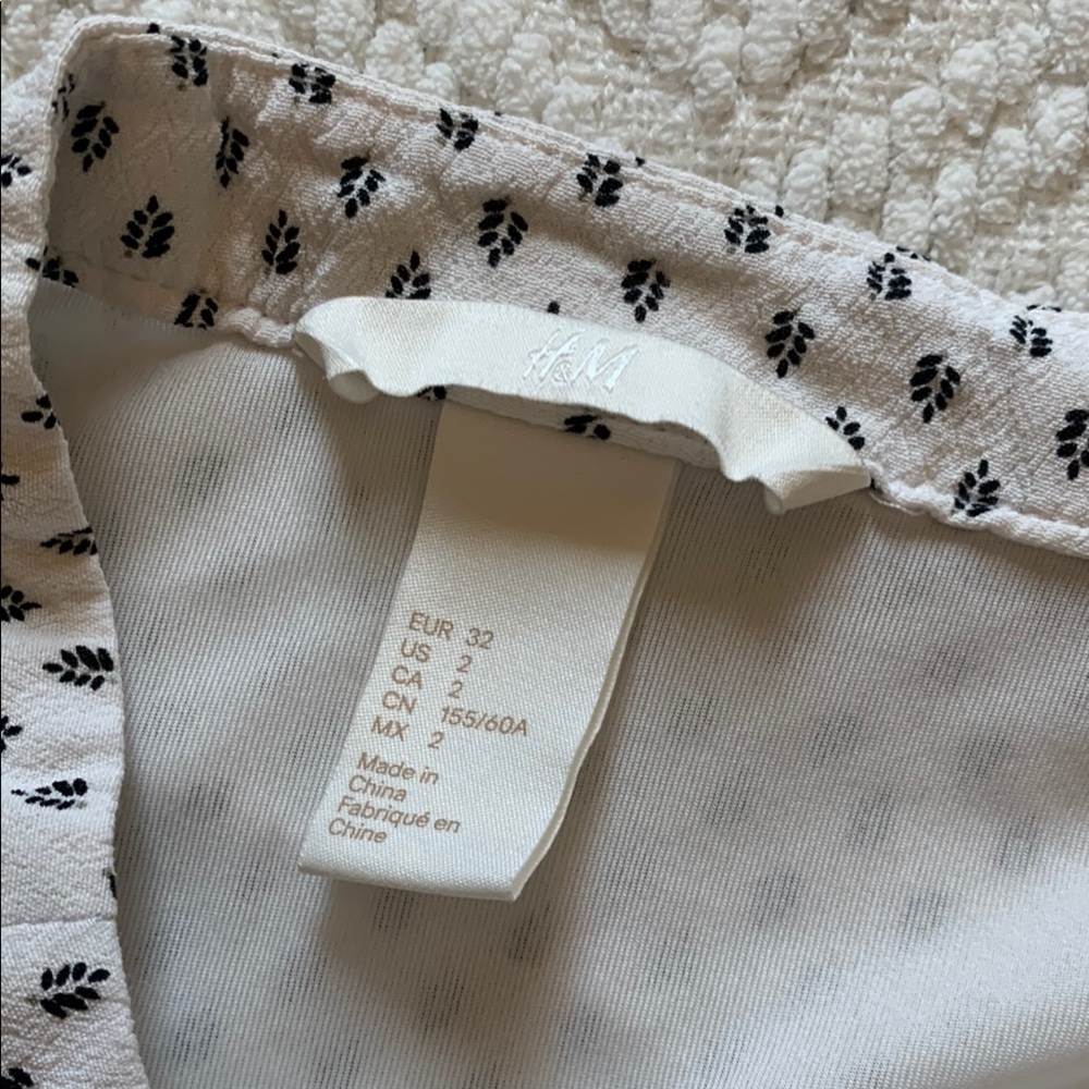 π White Patterned Skirt - Picture 5 of 9